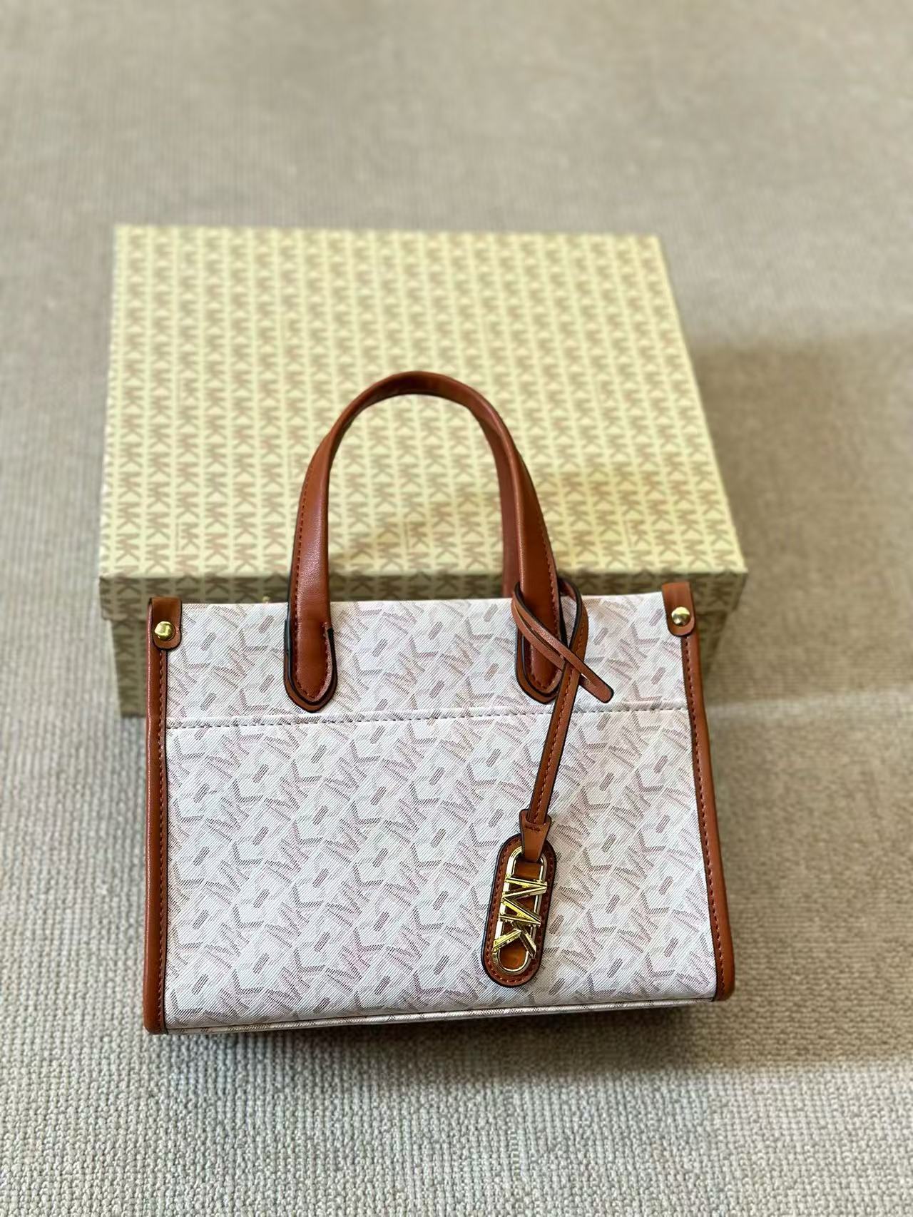 Women'S Tote Bags Michael Kors - Sac fourre-tout Michael Kors neuf, sac