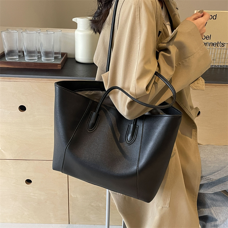 Sacs fourre-tout à fermeture é - Women Bags Offers avis et prix